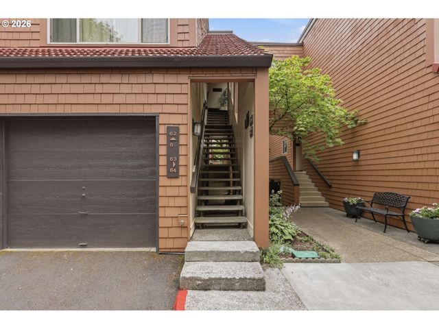 65 OSWEGO Smt, Lake Oswego, OR 97035