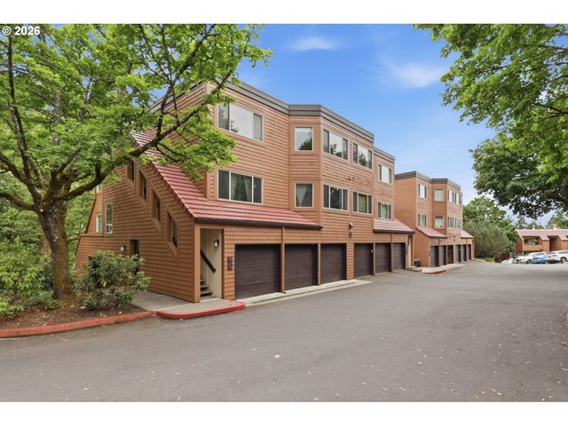 65 OSWEGO Smt, Lake Oswego, OR 97035