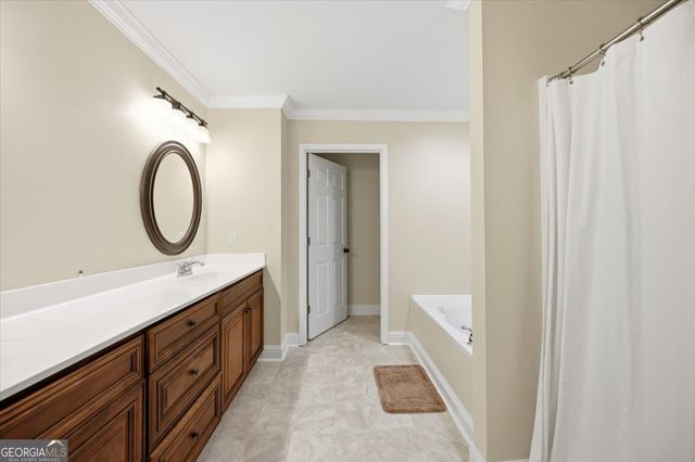 1052 Howard Roberts Road, Gray, GA 31032