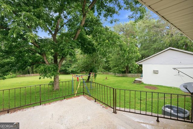 1052 Howard Roberts Road, Gray, GA 31032