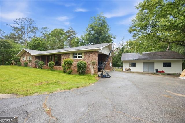 1052 Howard Roberts Road, Gray, GA 31032