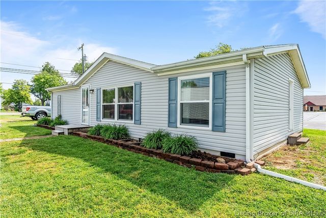 1711 McDonald Lane, New Albany, IN 47150