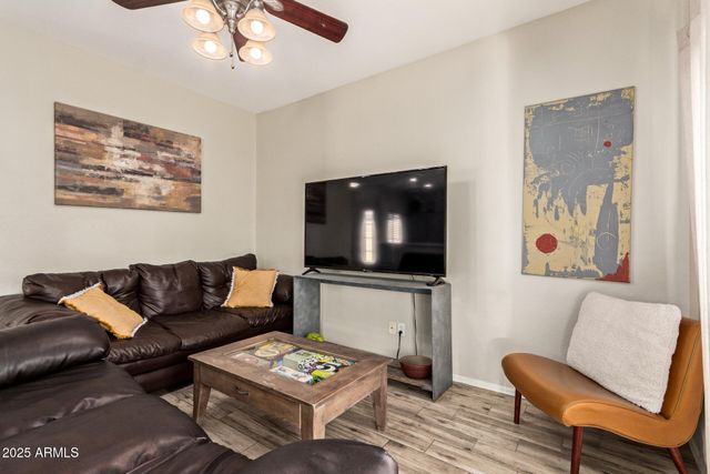 2052 N HOLGUIN Way, Chandler, AZ 85225