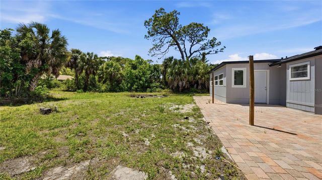 561 YALE ROAD, Venice, FL 34293