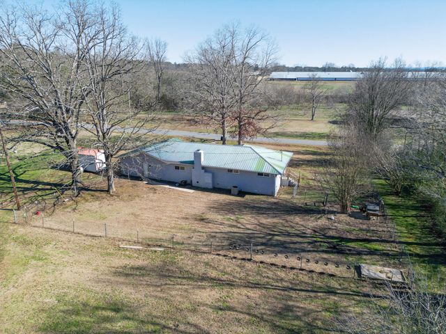 2237 County Road 685 Road, Sylvania, AL 35988