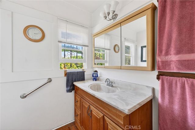 1756 Vista Del Mar, Los Angeles, CA 90028