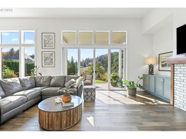 3691 Se ATHERTON Ave, Gresham, OR 97080