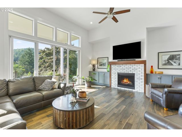 3691 Se ATHERTON Ave, Gresham, OR 97080