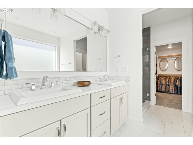 3691 Se ATHERTON Ave, Gresham, OR 97080