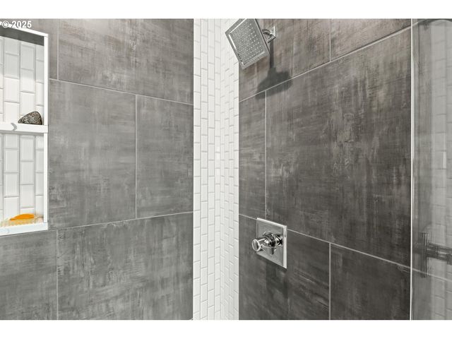 3691 Se ATHERTON Ave, Gresham, OR 97080