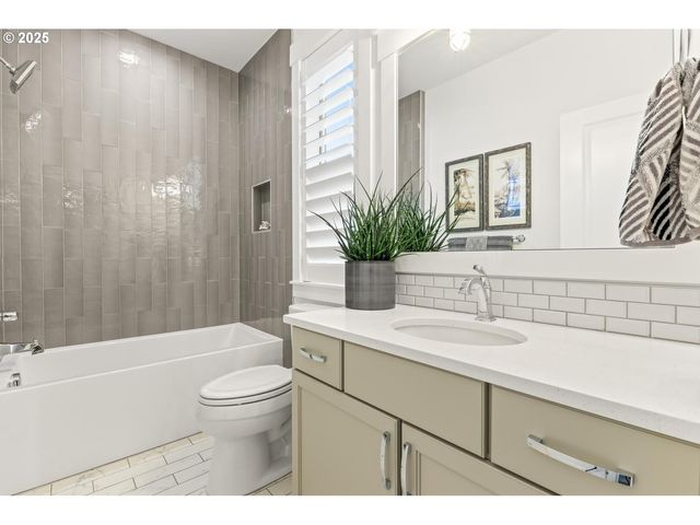 3691 Se ATHERTON Ave, Gresham, OR 97080