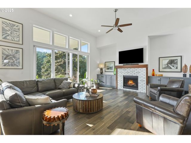 3691 Se ATHERTON Ave, Gresham, OR 97080