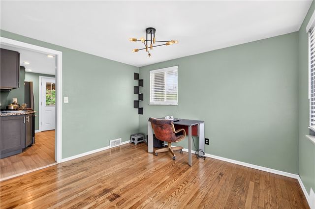 297 Patterson Ave, Bridgeville, PA 15017