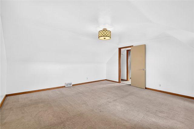 297 Patterson Ave, Bridgeville, PA 15017