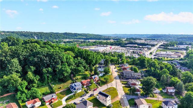 297 Patterson Ave, Bridgeville, PA 15017