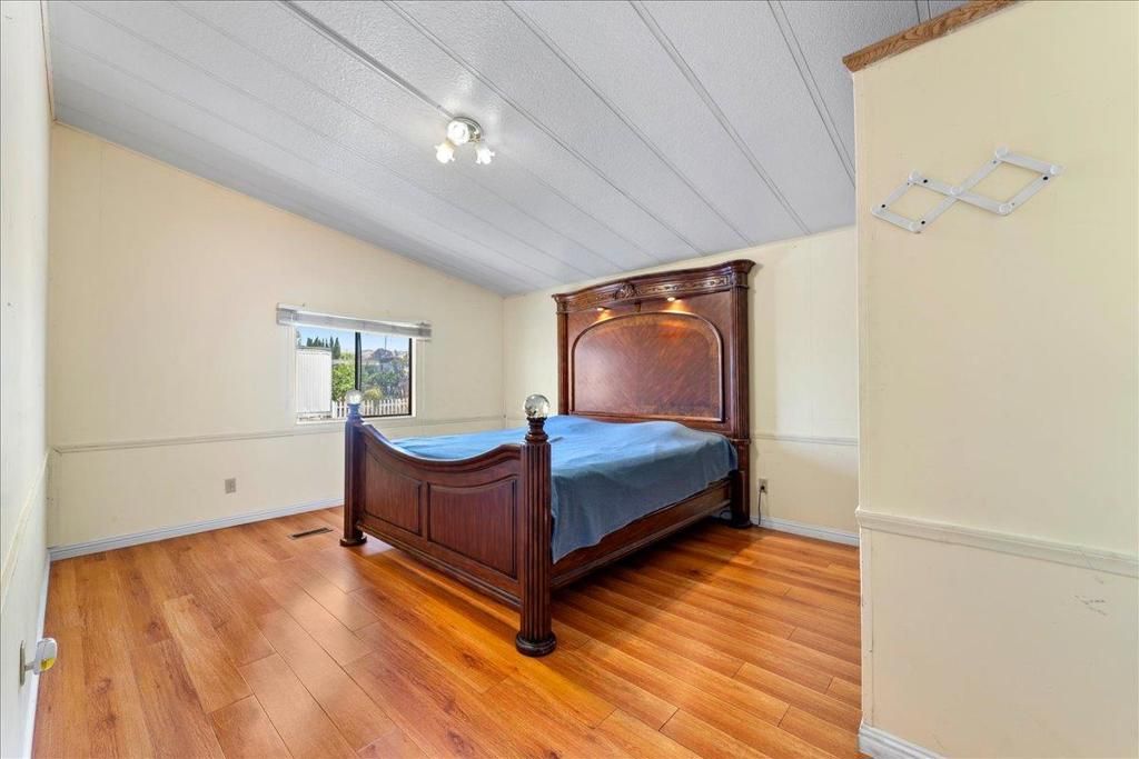 Image 20 of property listing at 2580 Senter Road 476, San Jose, CA 95111