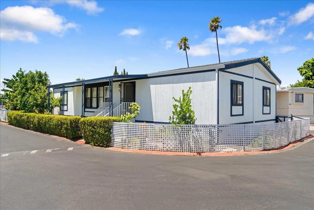 Image 31 of property listing at 2580 Senter Road 476, San Jose, CA 95111