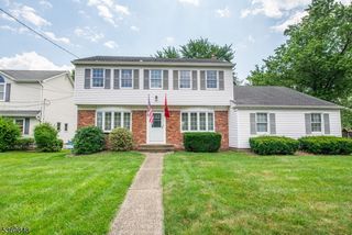 7 Cherry Ln, Parsippany-troy Hills Twp., NJ 07054