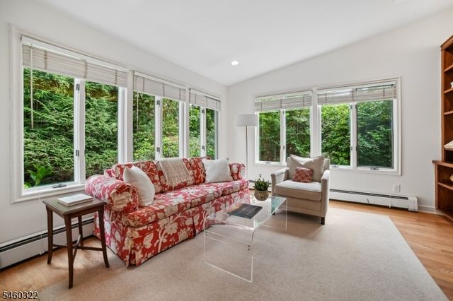 31 Claremont Ave, Maplewood Twp., NJ 07040