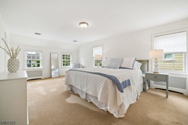 31 Claremont Ave, Maplewood Twp., NJ 07040