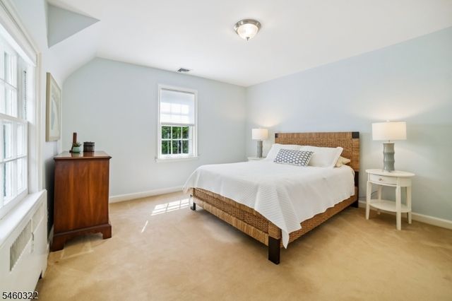 31 Claremont Ave, Maplewood Twp., NJ 07040