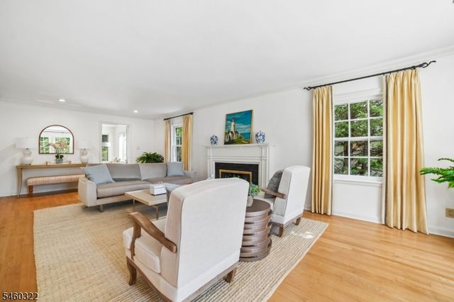31 Claremont Ave, Maplewood Twp., NJ 07040