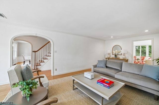 31 Claremont Ave, Maplewood Twp., NJ 07040