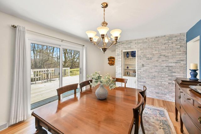 2138 Edgewood DRIVE, Grafton, WI 53024