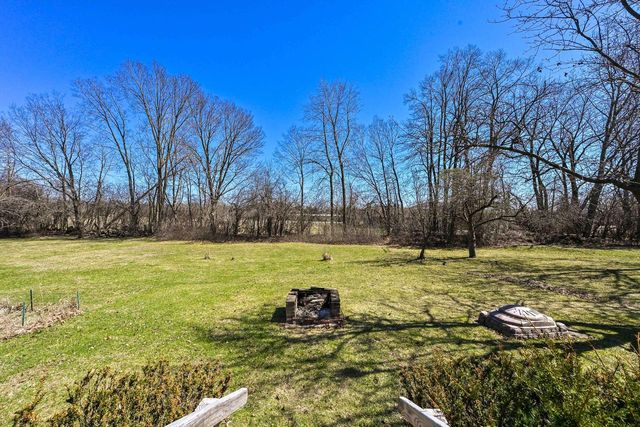 2138 Edgewood DRIVE, Grafton, WI 53024