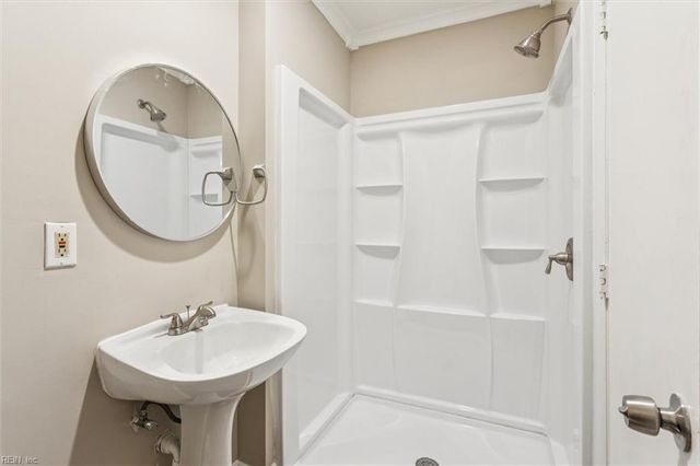 221 S Hope ST, Hampton, VA 23663