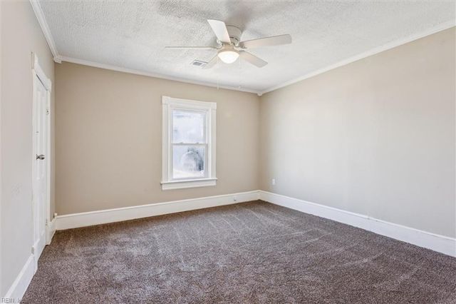 221 S Hope ST, Hampton, VA 23663