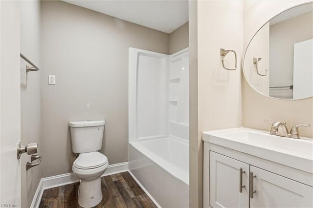 221 S Hope ST, Hampton, VA 23663