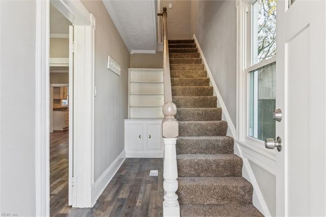 221 S Hope ST, Hampton, VA 23663