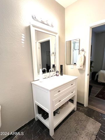 2416 W DUSTY WREN Drive, Phoenix, AZ 85085