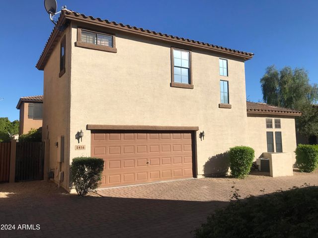 2416 W DUSTY WREN Drive, Phoenix, AZ 85085