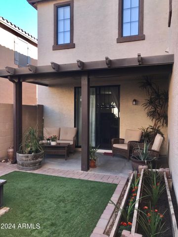 2416 W DUSTY WREN Drive, Phoenix, AZ 85085