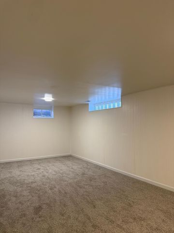 618 9th Avenue NW, New Brighton, MN 55112