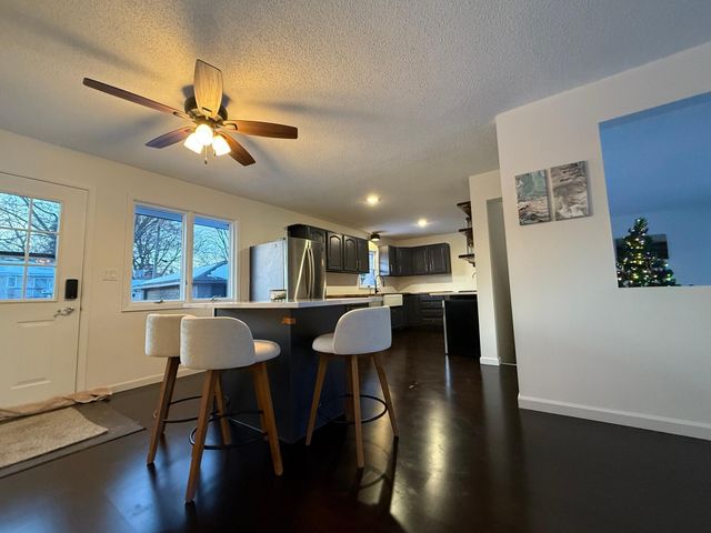 618 9th Avenue NW, New Brighton, MN 55112