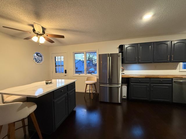 618 9th Avenue NW, New Brighton, MN 55112