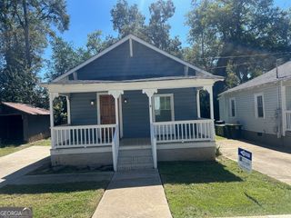 606 W 10th Street NE, Rome, GA 30165