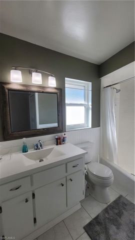 1642 SE 39th TER, Cape Coral, FL 33904