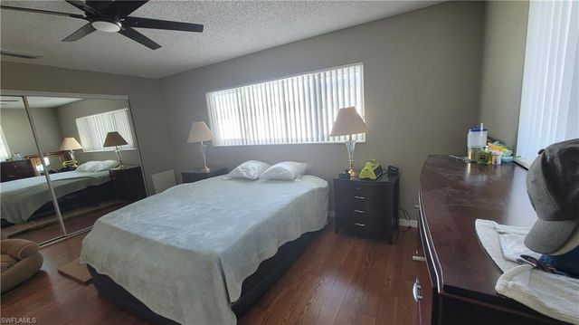 1642 SE 39th TER, Cape Coral, FL 33904