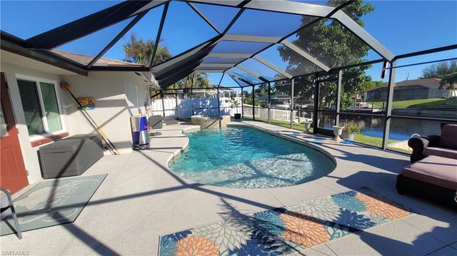 1642 SE 39th TER, Cape Coral, FL 33904