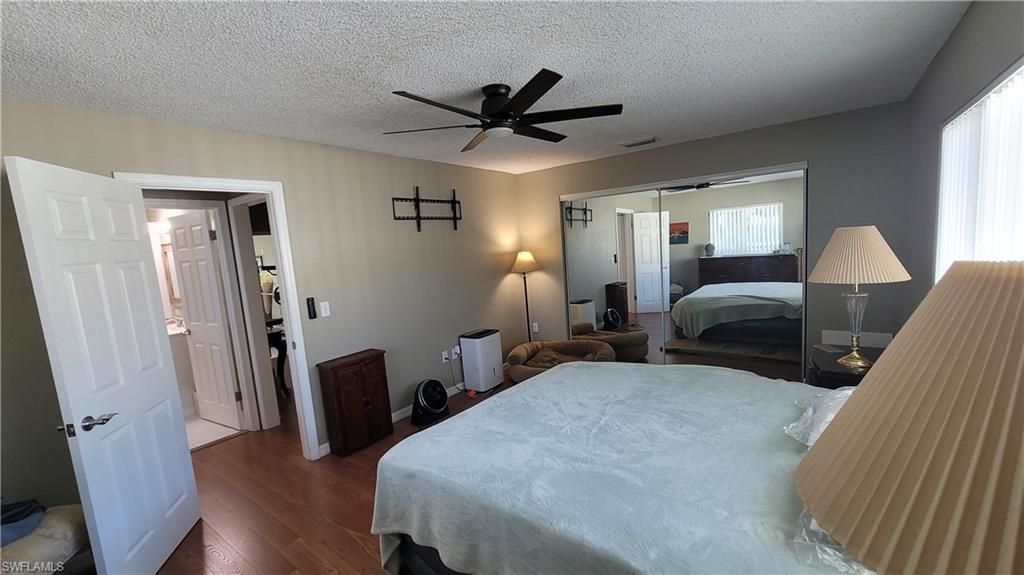 Image 21 of property listing at 1642 SE 39th TER, Cape Coral, FL 33904