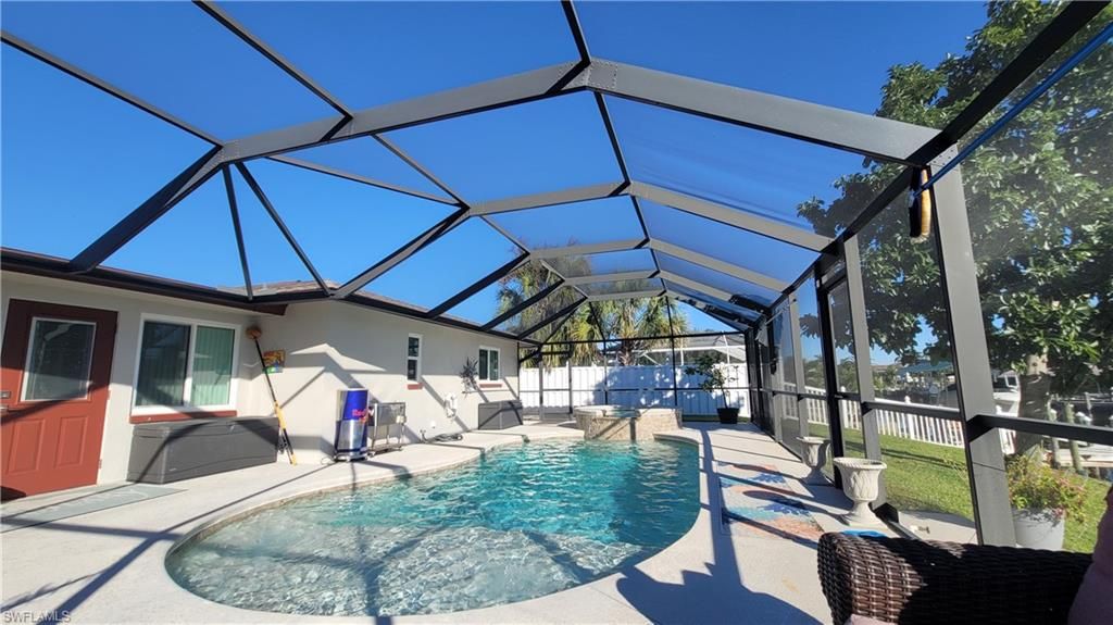 Image 24 of property listing at 1642 SE 39th TER, Cape Coral, FL 33904