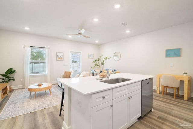 5677 Stellarjay St, Gulf Breeze, FL 32563