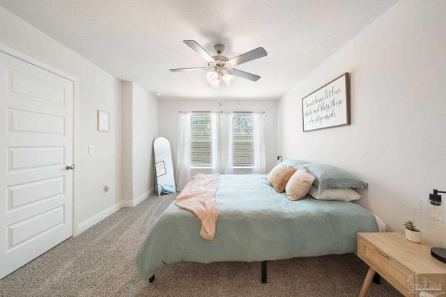 5677 Stellarjay St, Gulf Breeze, FL 32563