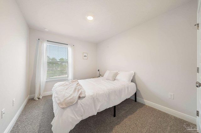 5677 Stellarjay St, Gulf Breeze, FL 32563