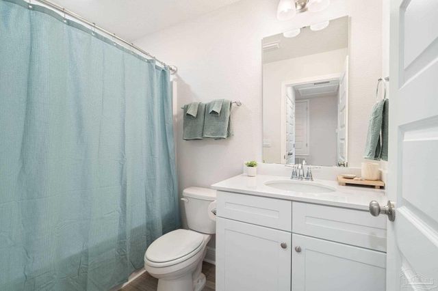 5677 Stellarjay St, Gulf Breeze, FL 32563