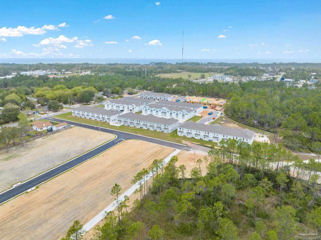 5677 Stellarjay St, Gulf Breeze, FL 32563